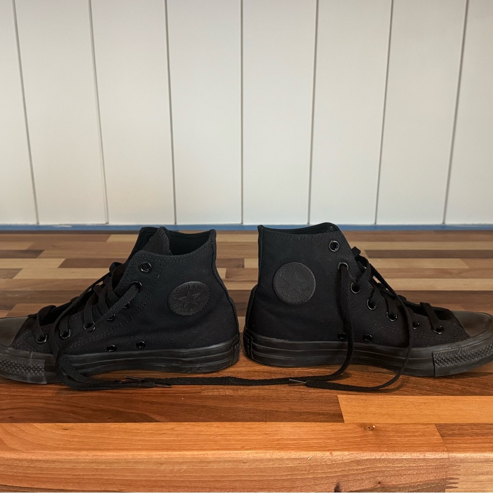Converse Chuck Taylor All Star High-Top Sneakers - Womens 6 - monochrome black